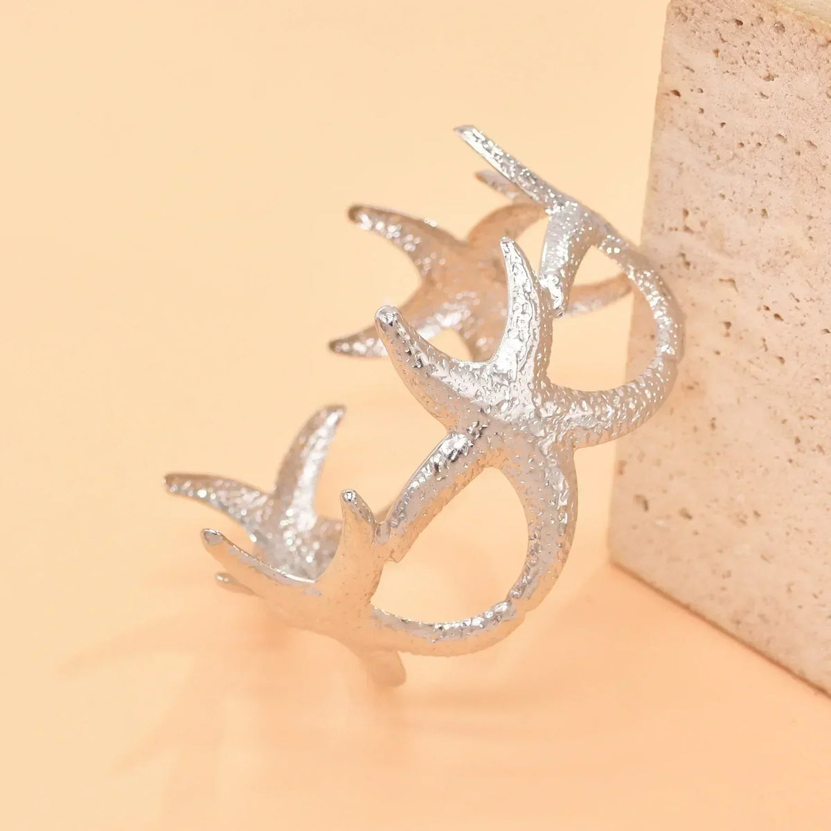 New Fashion Golden Alloy 2 Starfish Arm Bracelet for Women  Summer Beach \Dance Party Cuff Bracelets Jewlery Accessories Gifts